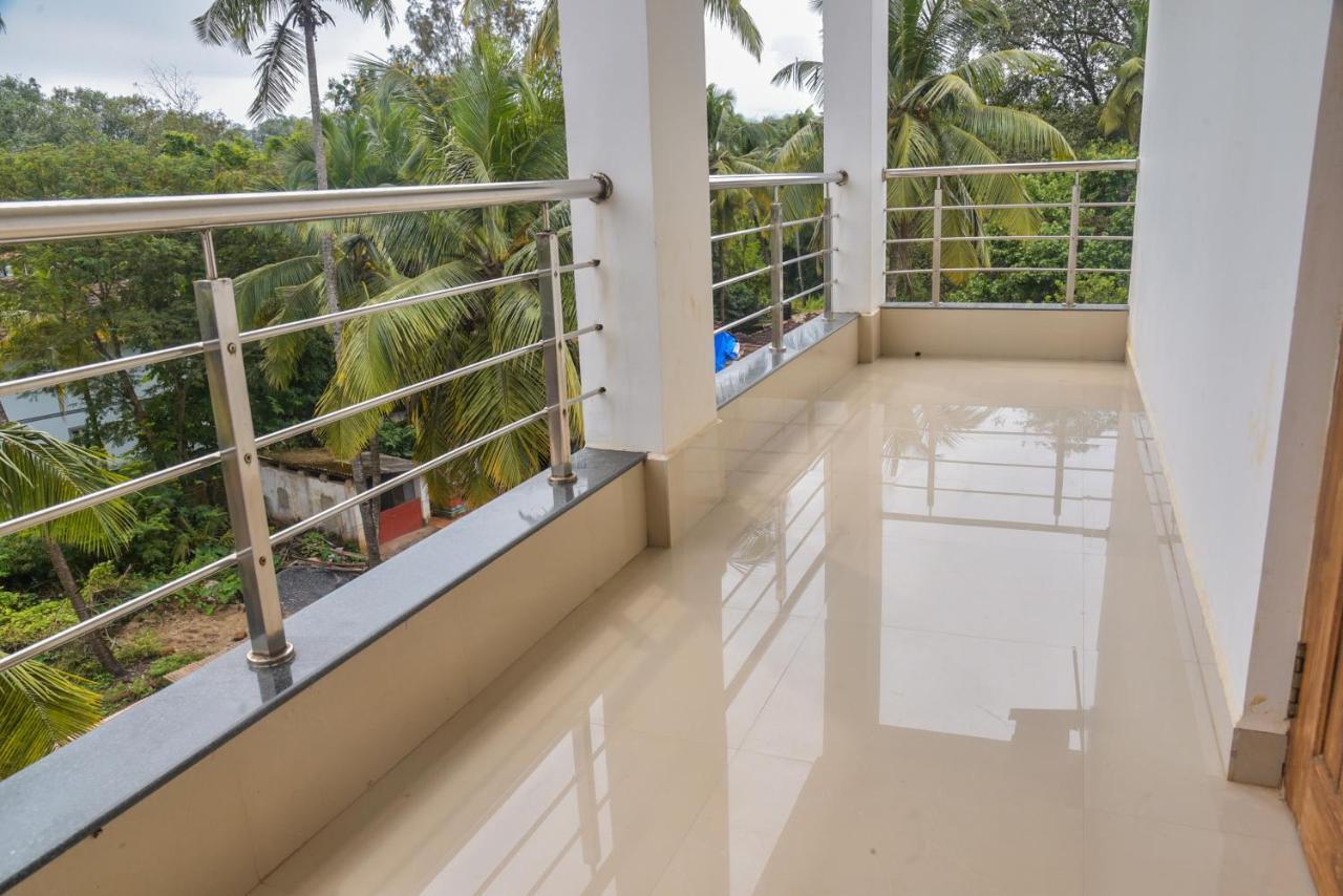 Candolim Grande Resort Экстерьер фото